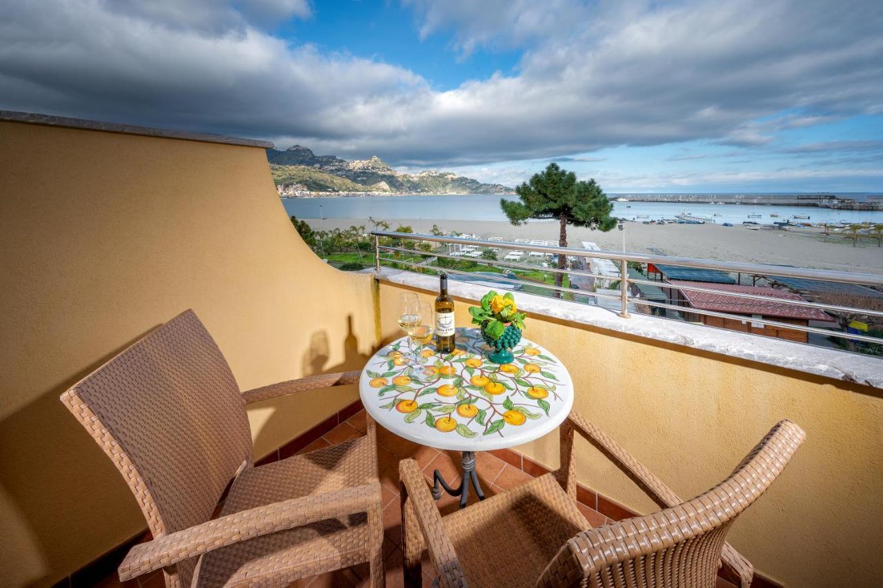 Hotel Sabbie D'Oro จีอาร์ดีนี นักซอส ภายนอก รูปภาพ