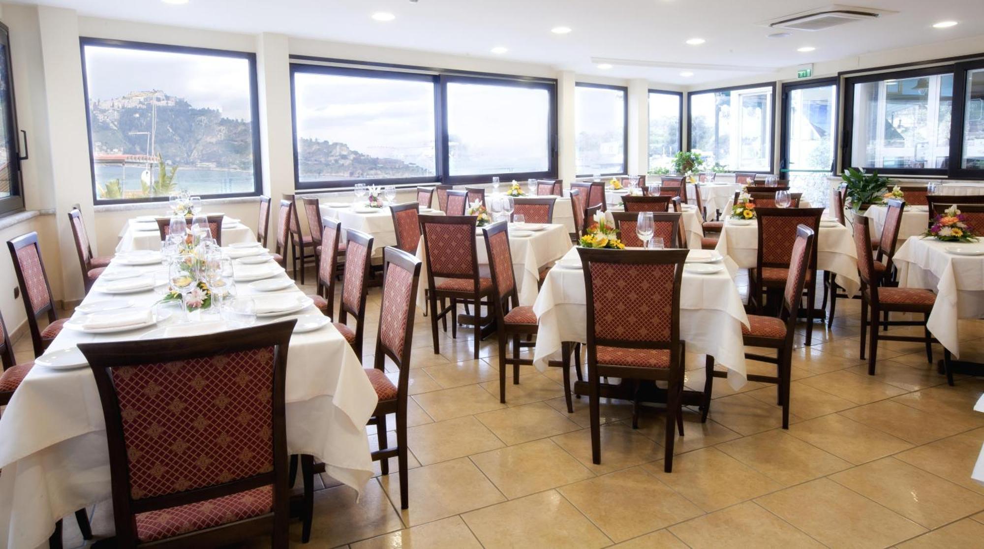 Hotel Sabbie D'Oro จีอาร์ดีนี นักซอส ภายนอก รูปภาพ