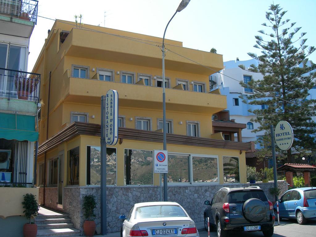 Hotel Sabbie D'Oro จีอาร์ดีนี นักซอส ภายนอก รูปภาพ